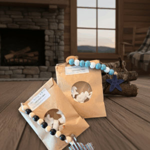 🕯️ Wax Melt Gift Set – Essential Oil Scented with Decorative Shells & Keepsake Bookmark (lavender)